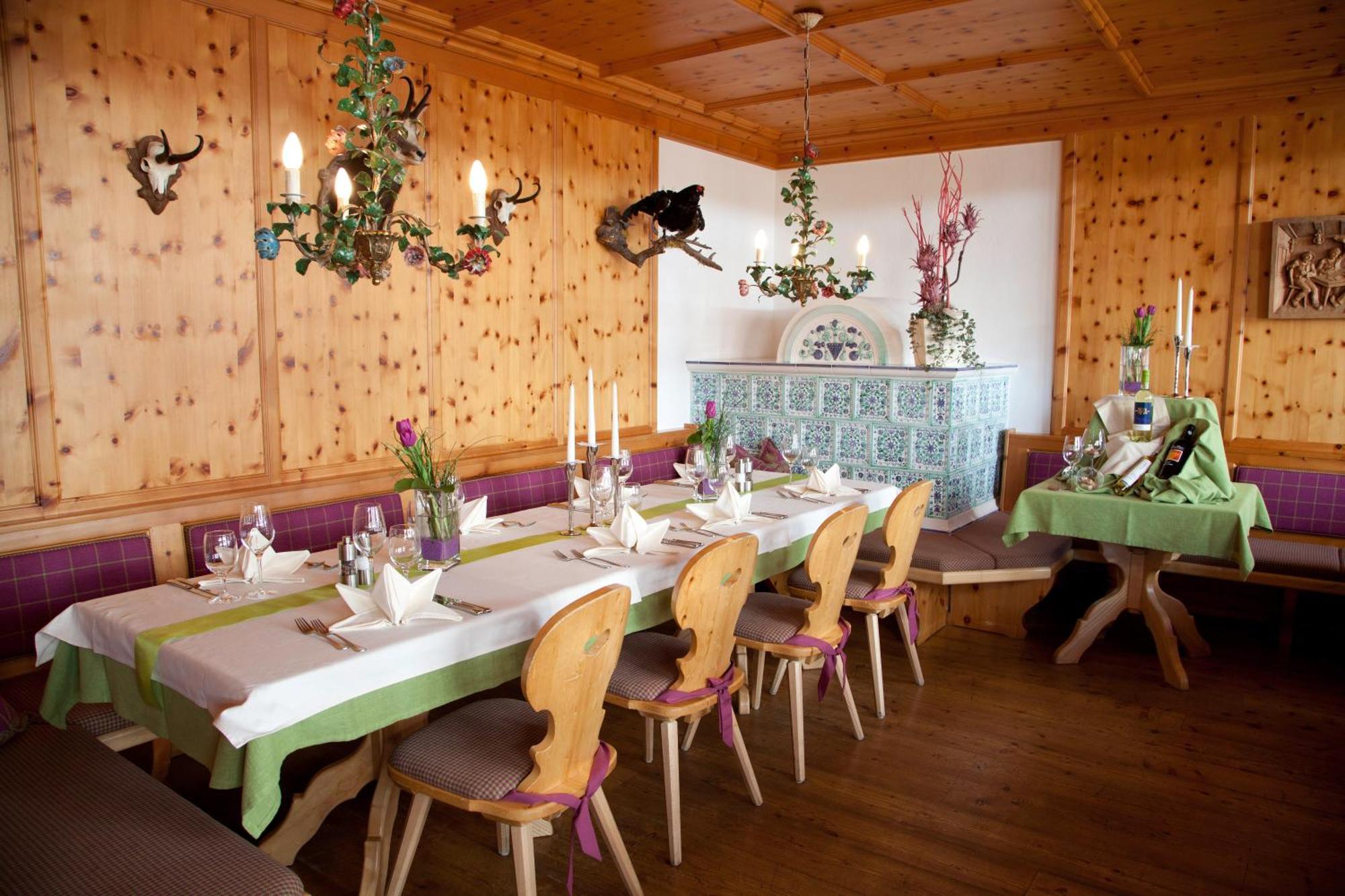 אישגל Hotel Tirol מראה חיצוני תמונה