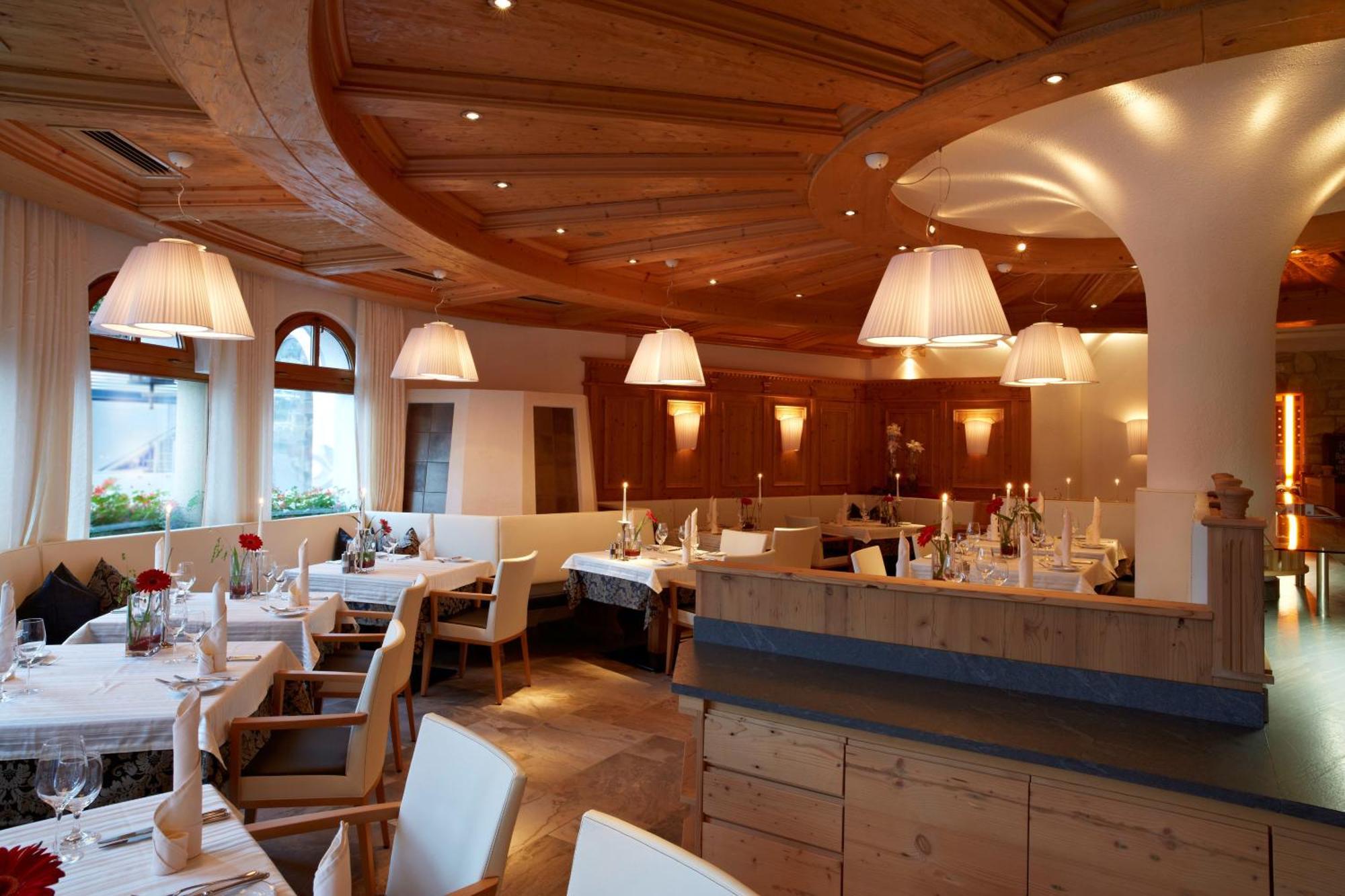 אישגל Hotel Tirol מראה חיצוני תמונה