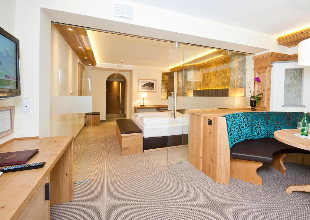 אישגל Hotel Tirol מראה חיצוני תמונה
