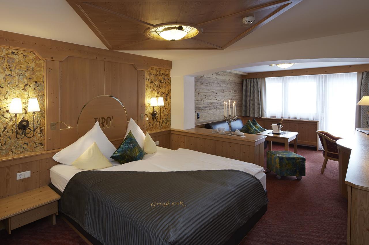 אישגל Hotel Tirol מראה חיצוני תמונה